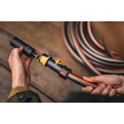 Fiskars Tuinspuit 5 Fiskars Tuinspuit -Gardena Verkoopwinkel tuinspuit fiskars 1621325070 4 600